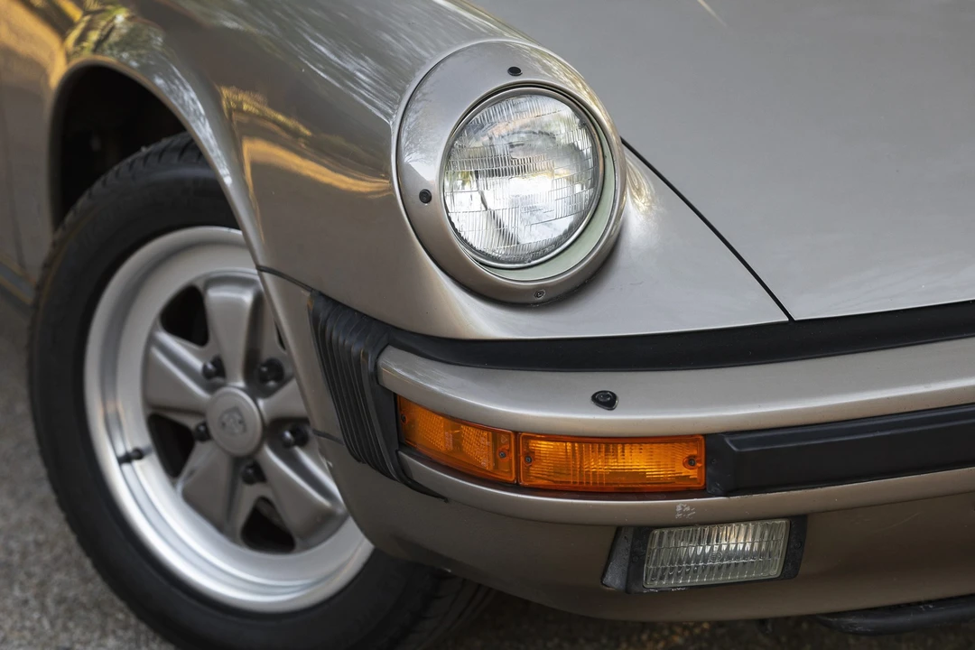 1984 Porsche 911 Carrera 3.2 - Image 23 of 31