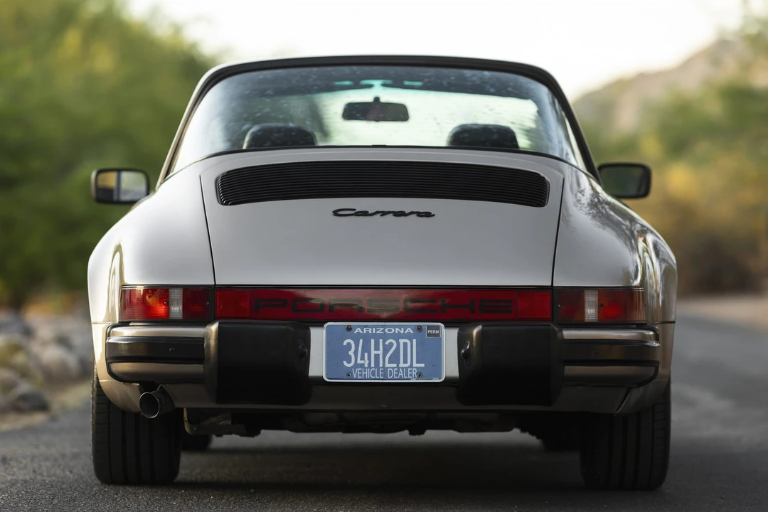1984 Porsche 911 Carrera 3.2 - Image 16 of 31