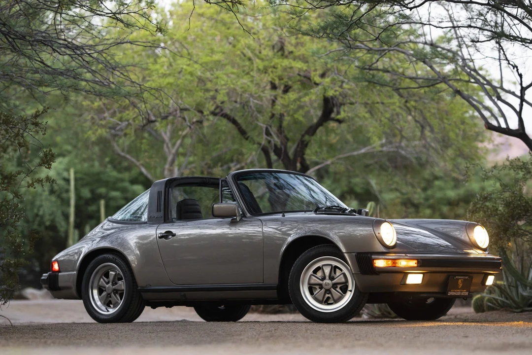 1984 Porsche 911 Carrera 3.2 - Image 2 of 31