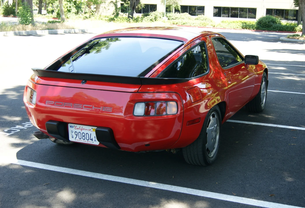 1984 Porsche 928 S - Image 21 of 31