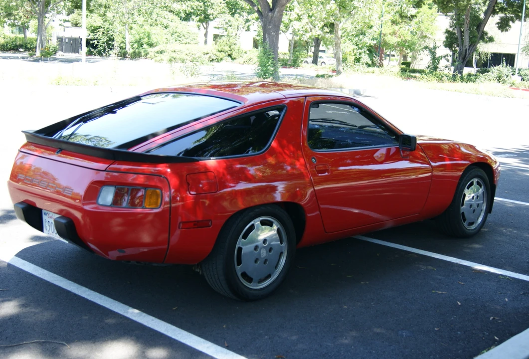 1984 Porsche 928 S - Image 19 of 31