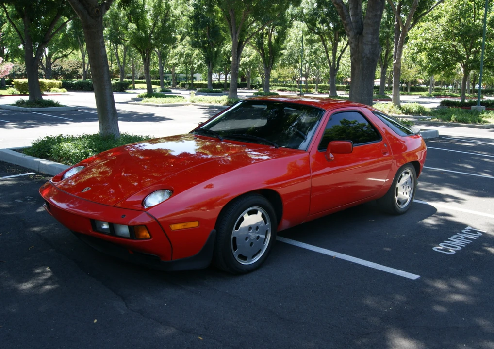 1984 Porsche 928 S - Image 15 of 31
