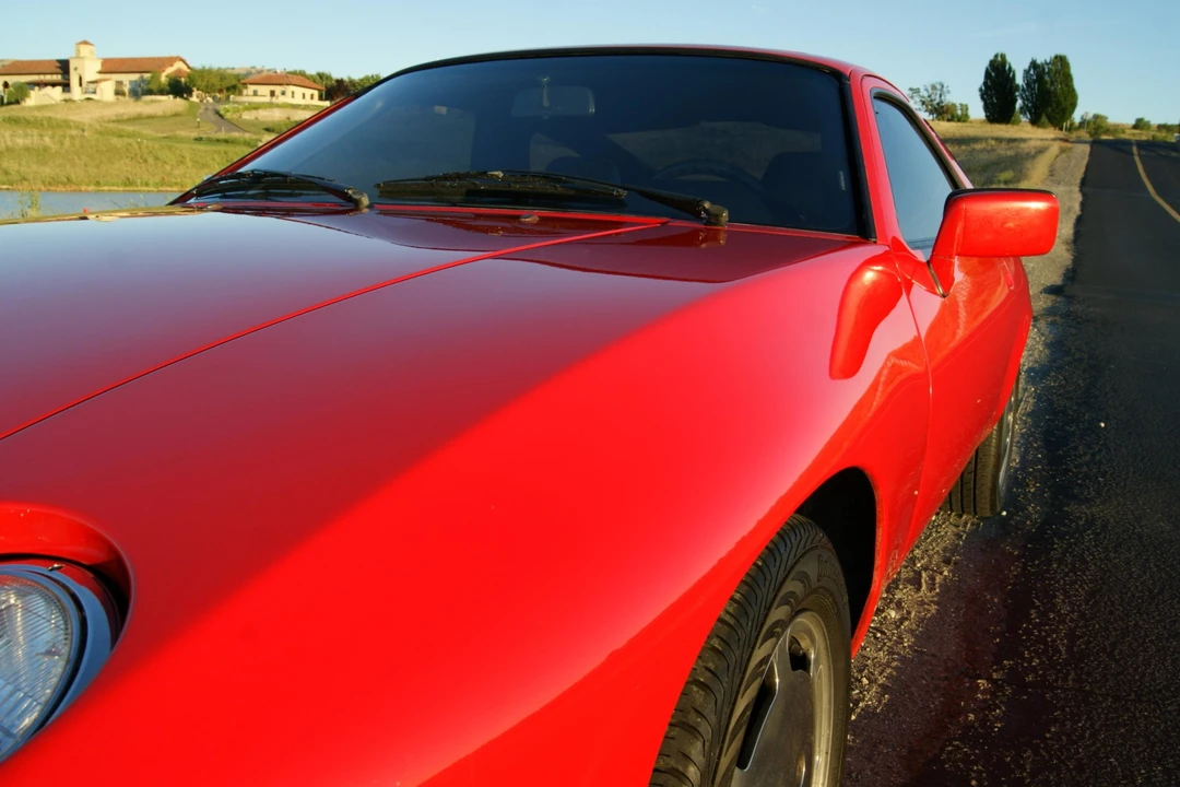 1984 Porsche 928 S - Image 9 of 31