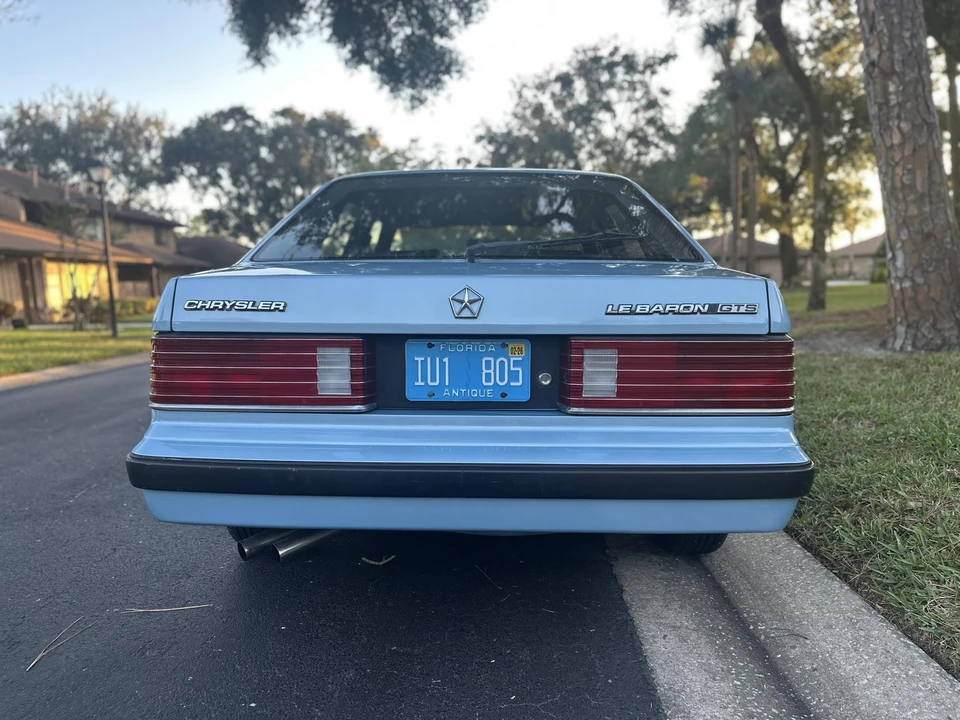 1985 Chrysler LeBaron - Image 9 of 31