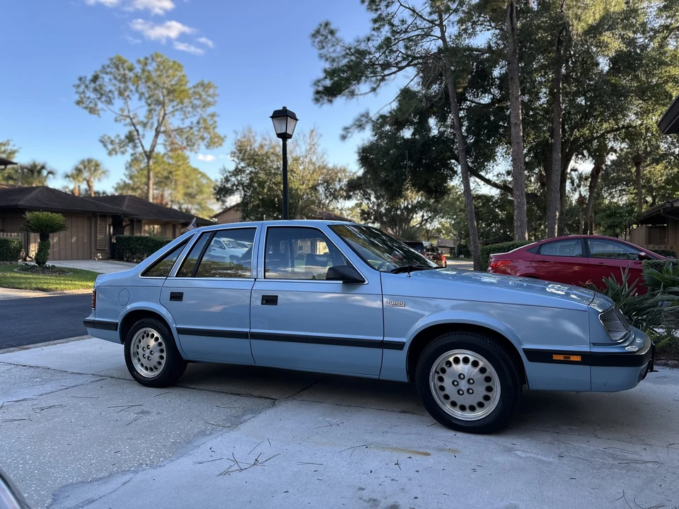 1985 Chrysler LeBaron - Image 7 of 31
