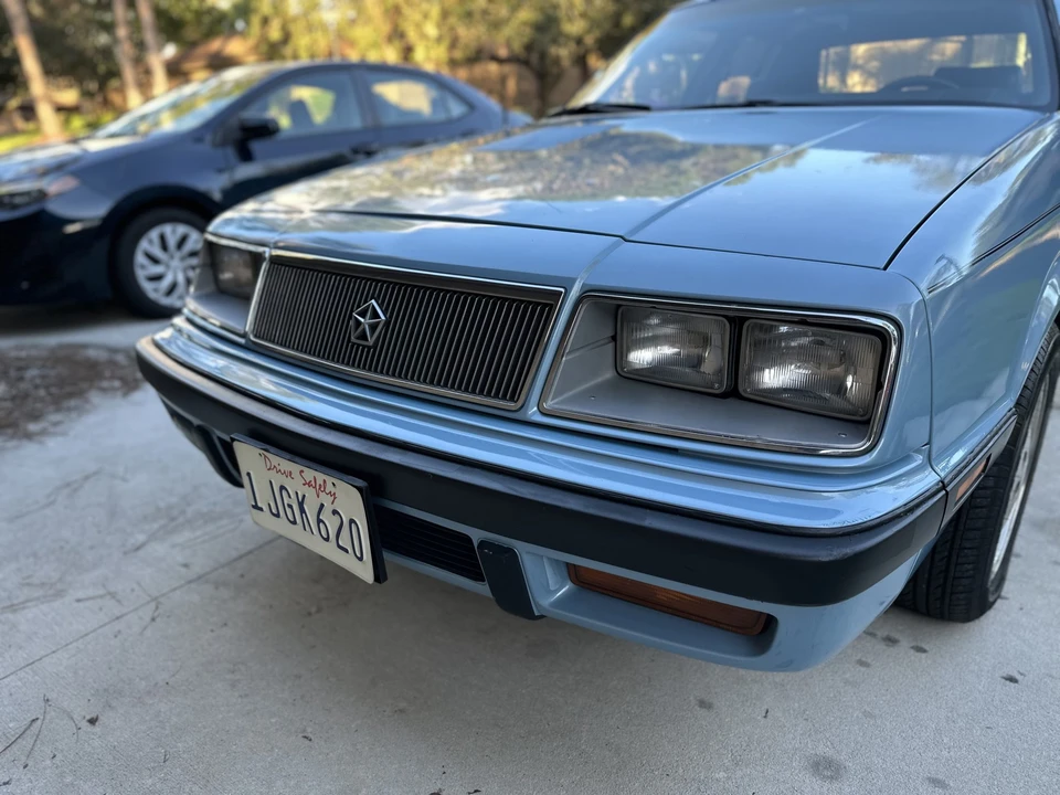 1985 Chrysler LeBaron - Image 16 of 31