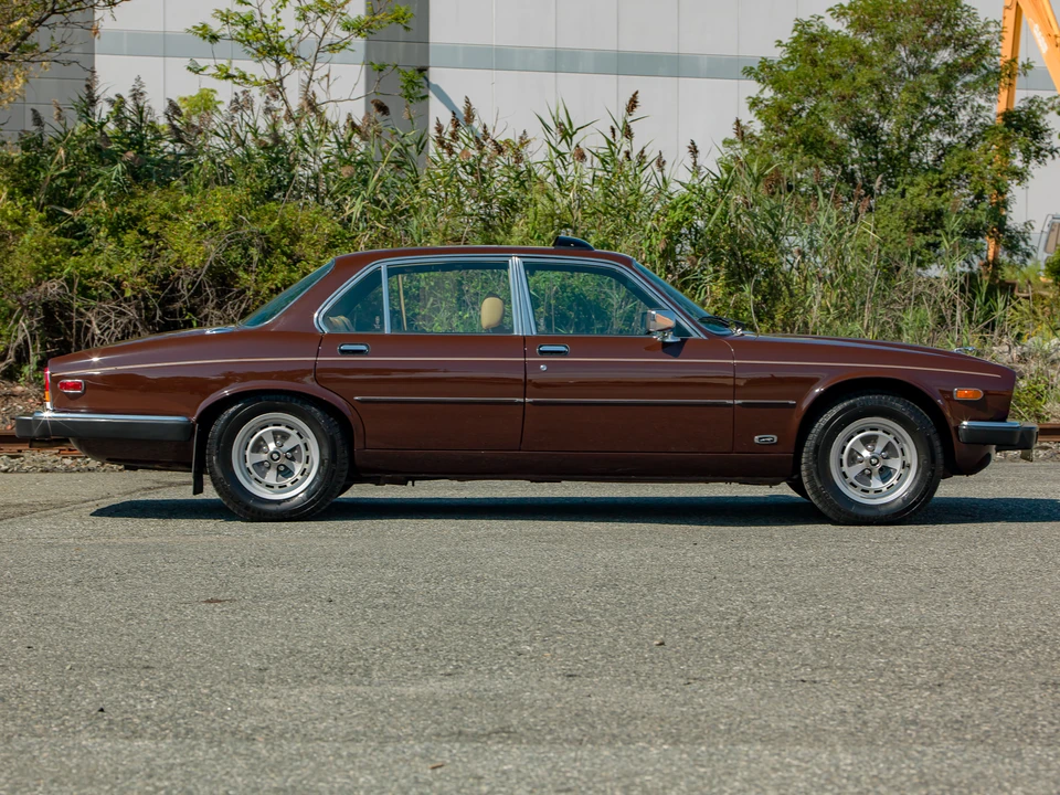 1985 Jaguar XJ Series 3 - Image 19 of 31