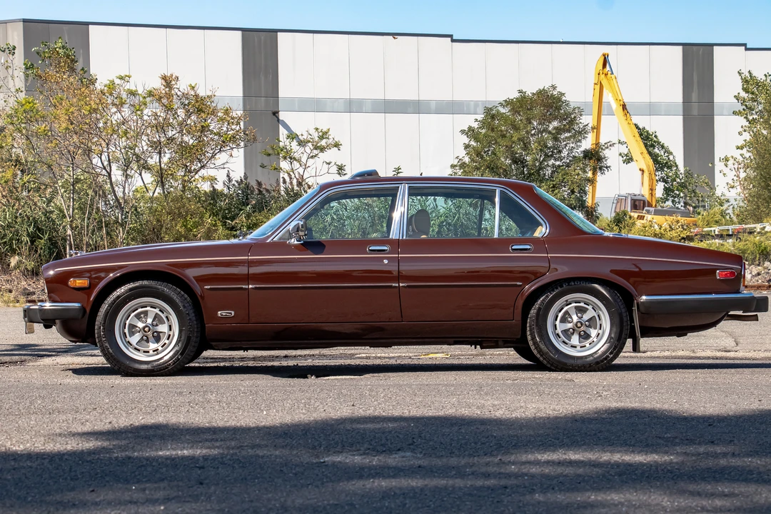 1985 Jaguar XJ Series 3 - Image 9 of 31