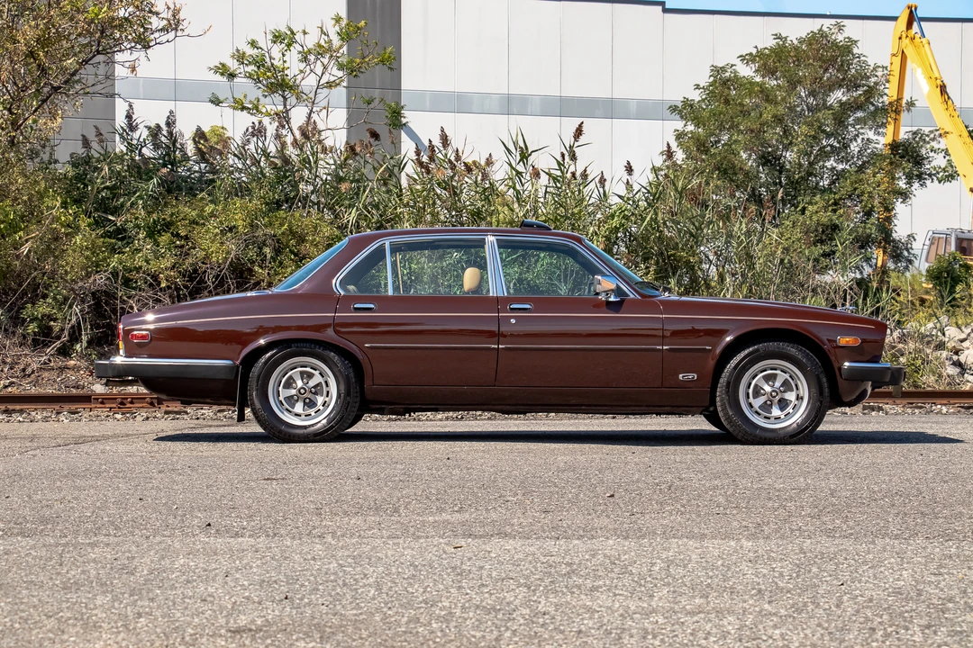 1985 Jaguar XJ Series 3 - Image 18 of 31