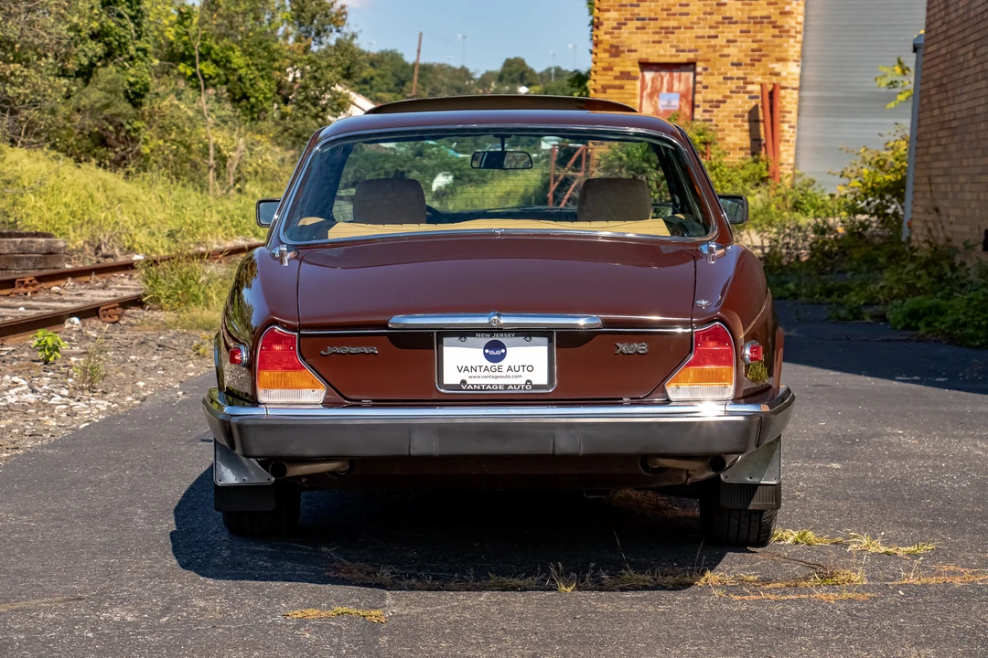 1985 Jaguar XJ Series 3 - Image 13 of 31