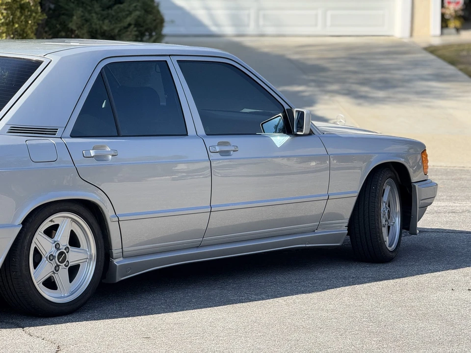 1985 Mercedes-Benz 190E - Image 23 of 31