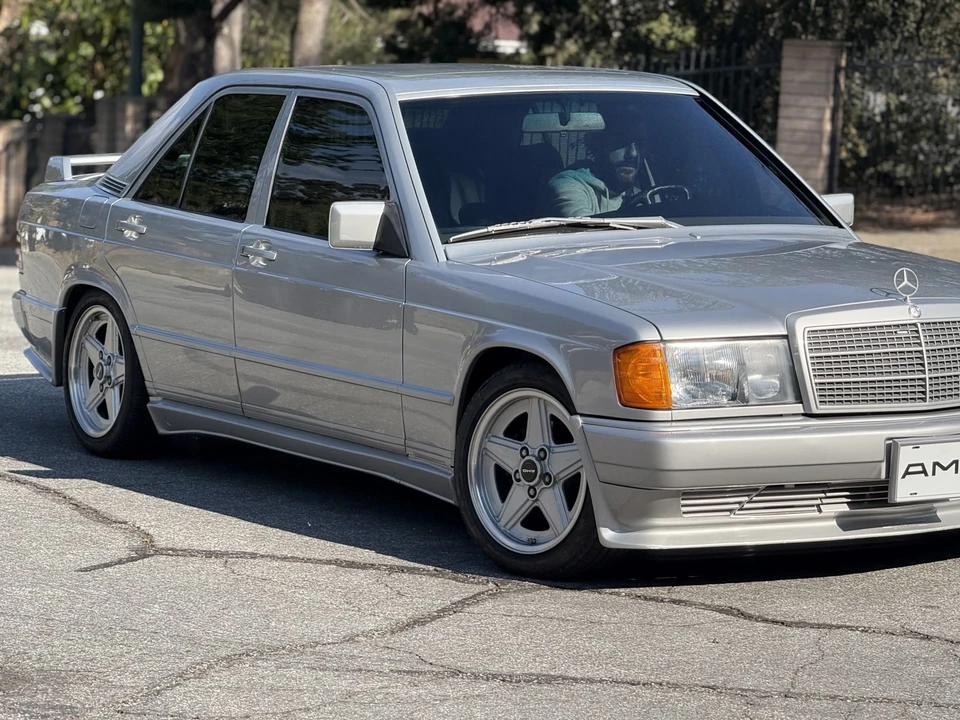 1985 Mercedes-Benz 190E - Image 17 of 31