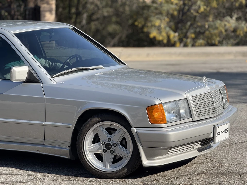 1985 Mercedes-Benz 190E - Image 18 of 31