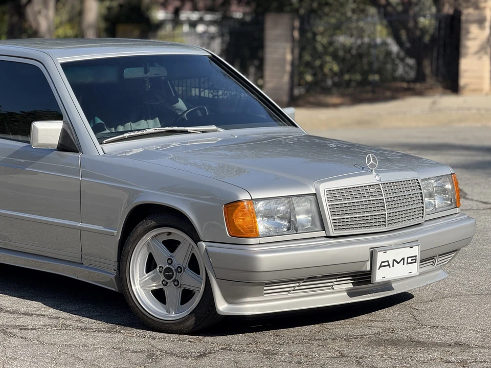 1985 Mercedes-Benz 190E - Image 19 of 31