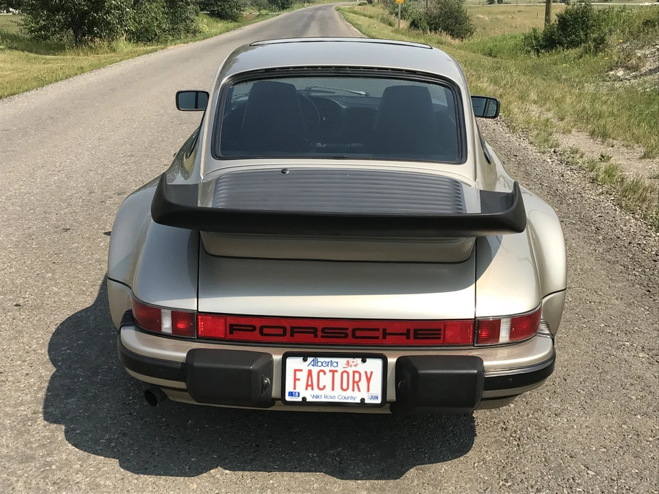1985 Porsche 911 Carrera 3.2 - Image 2 of 31