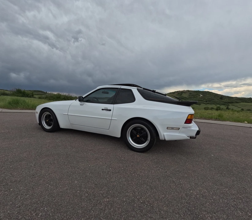 1986 Porsche 944 - Image 4 of 31