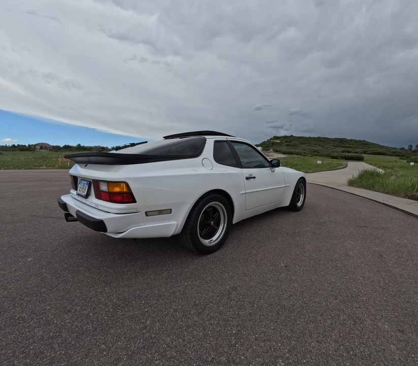 1986 Porsche 944 - Image 9 of 31