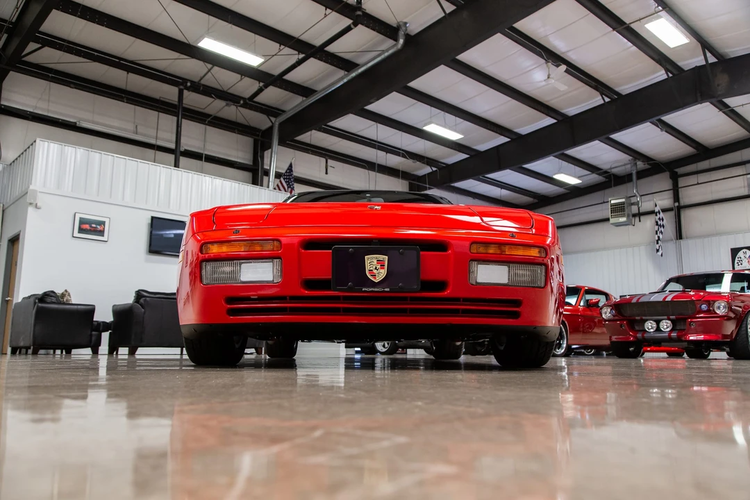 1986 Porsche 944 Turbo - Image 5 of 31