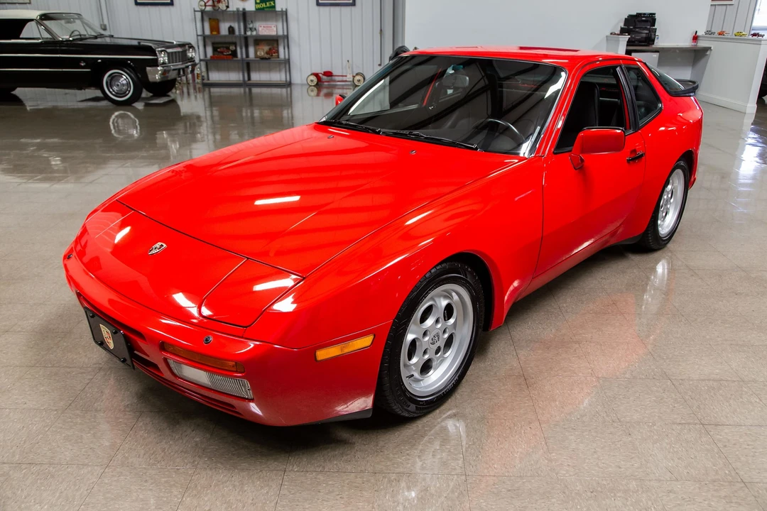 1986 Porsche 944 Turbo - Image 8 of 31