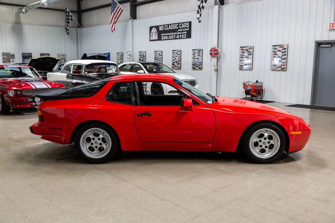 1986 Porsche 944 Turbo - Image 17 of 31