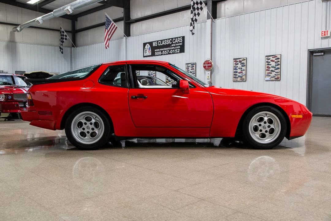 1986 Porsche 944 Turbo - Image 19 of 31