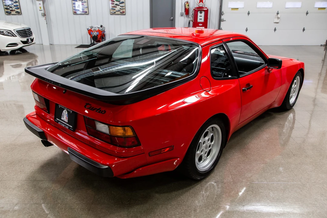 1986 Porsche 944 Turbo - Image 25 of 31