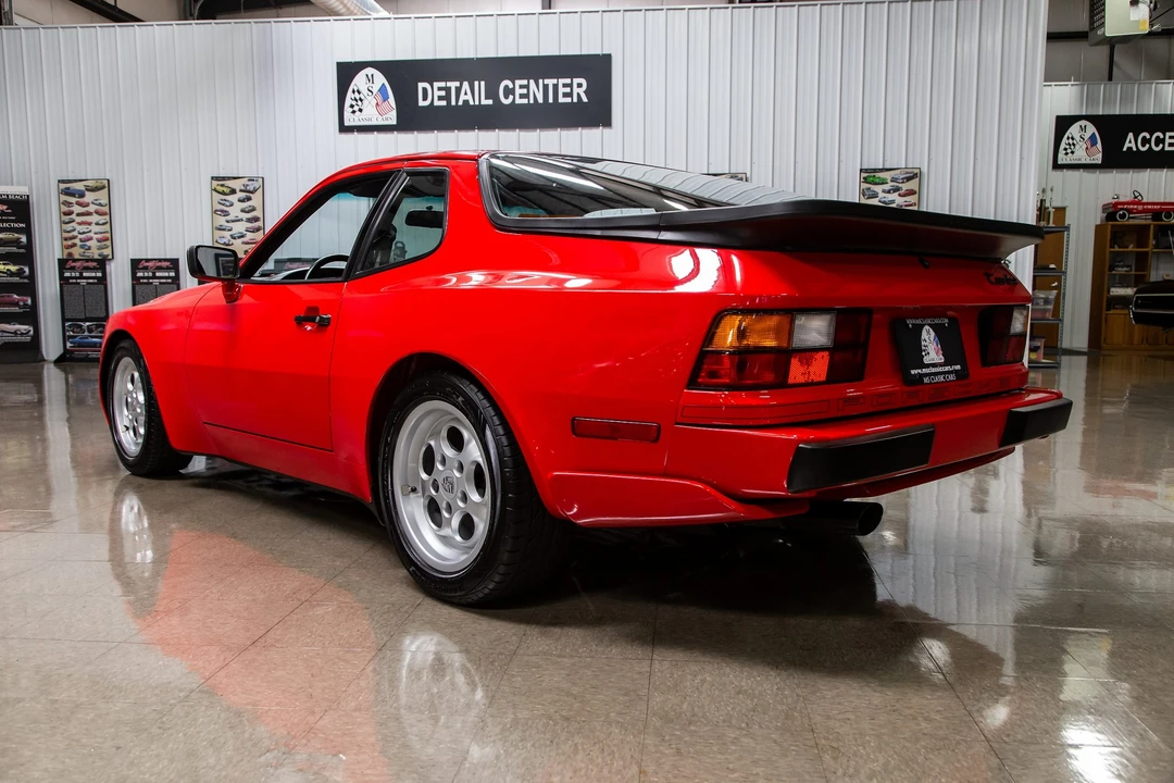 1986 Porsche 944 Turbo - Image 26 of 31
