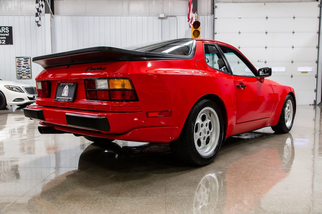 1986 Porsche 944 Turbo - Image 27 of 31
