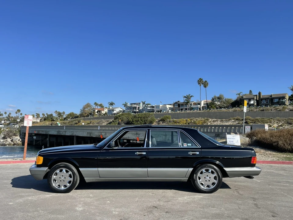 1987 Mercedes-Benz W126 S-Class Sedan - Image 3 of 31
