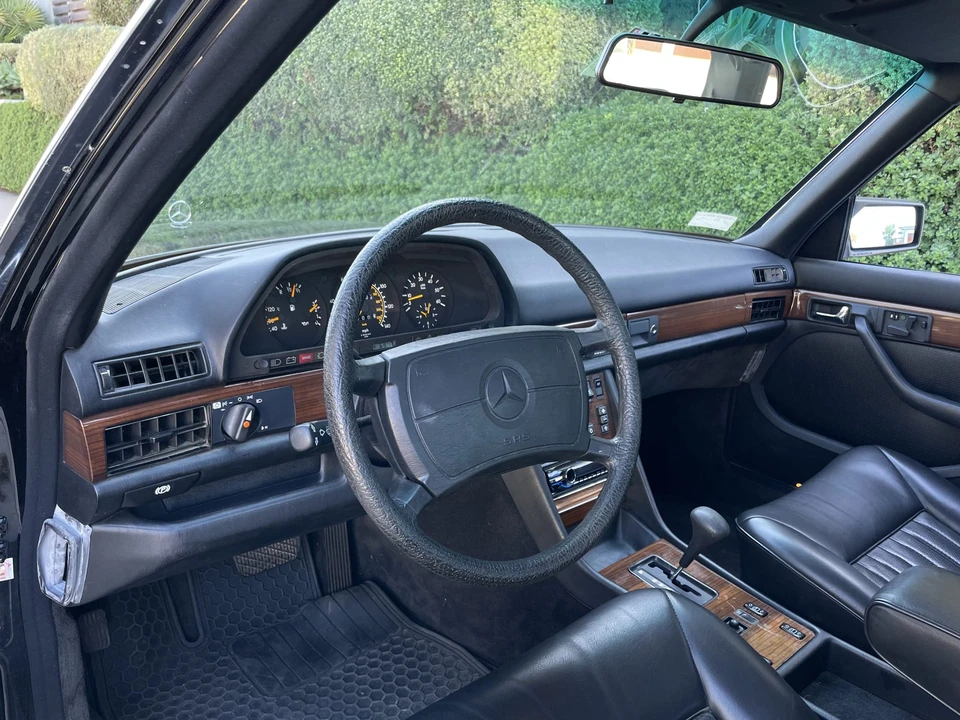 1987 Mercedes-Benz W126 S-Class Sedan - Image 30 of 31