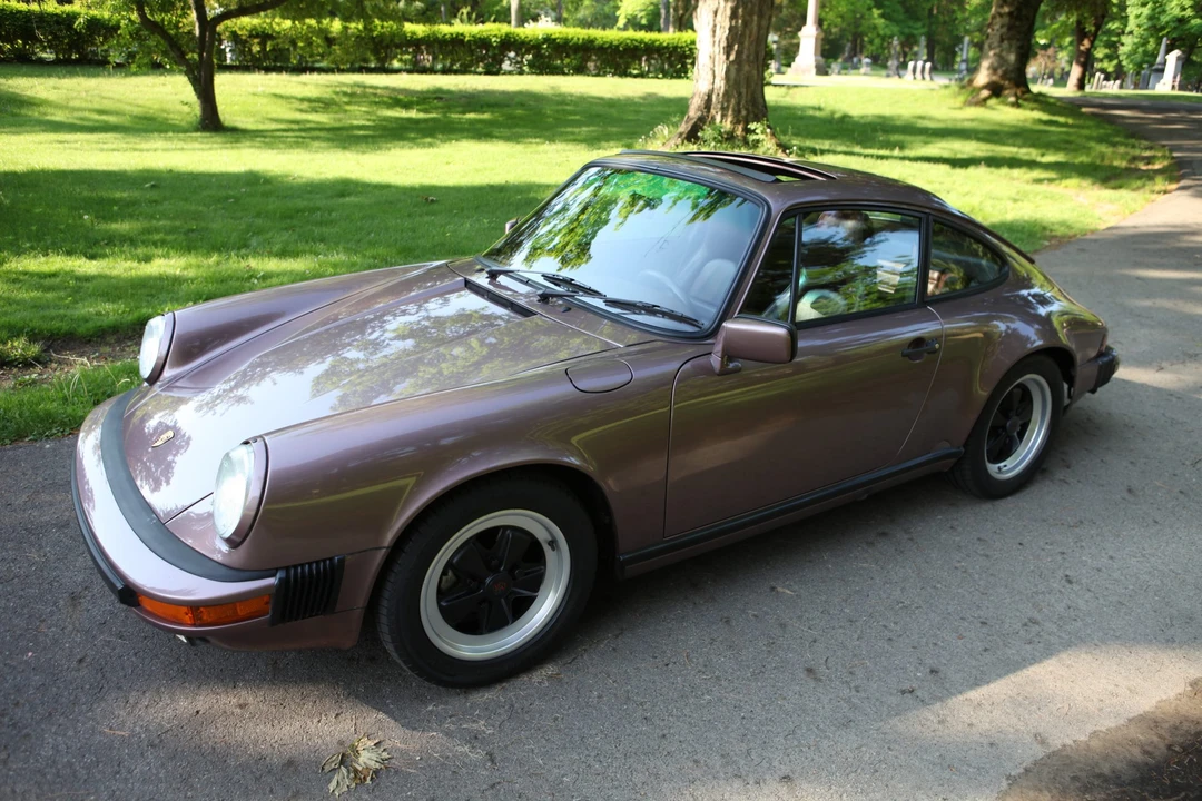 1987 Porsche 911 Carrera 3.2 - Image 25 of 31