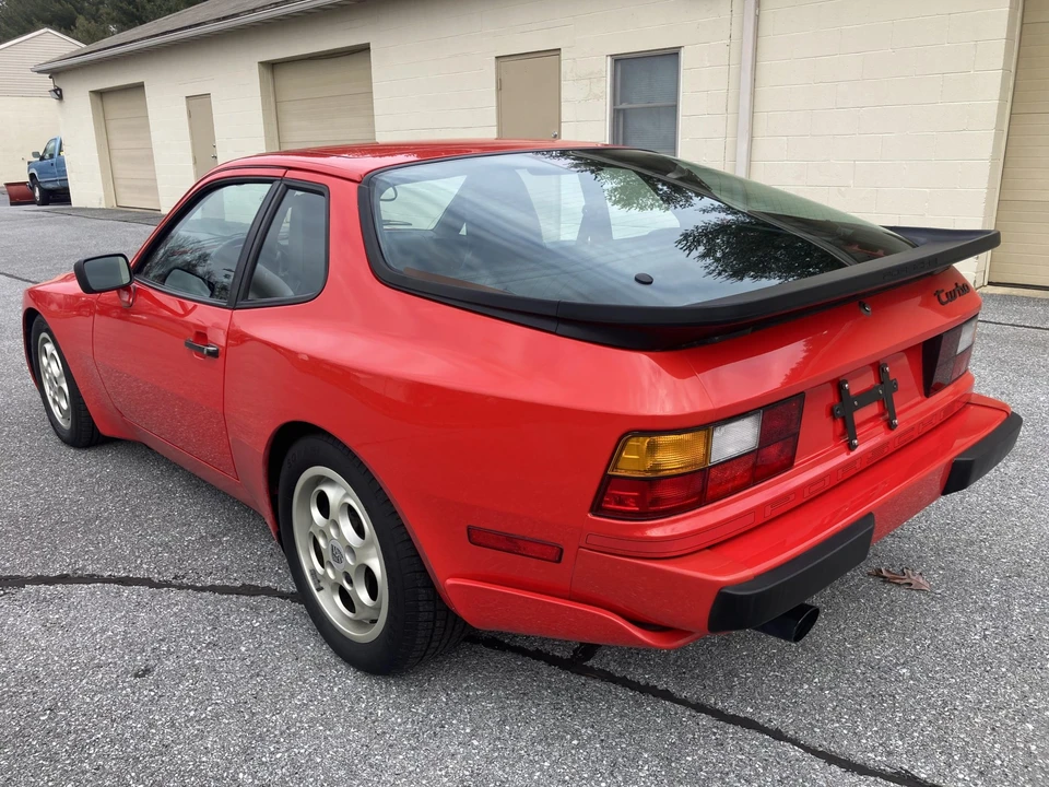 1987 Porsche 944 Turbo - Image 13 of 31