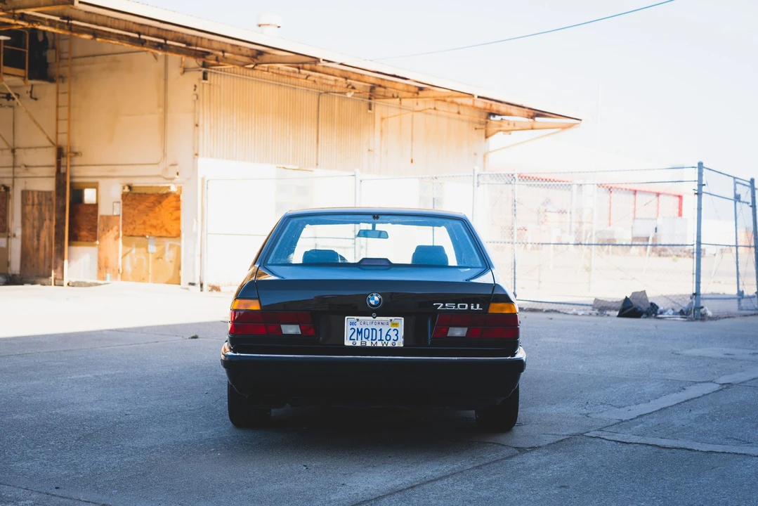 1989 BMW E32 7 Series - Image 22 of 31