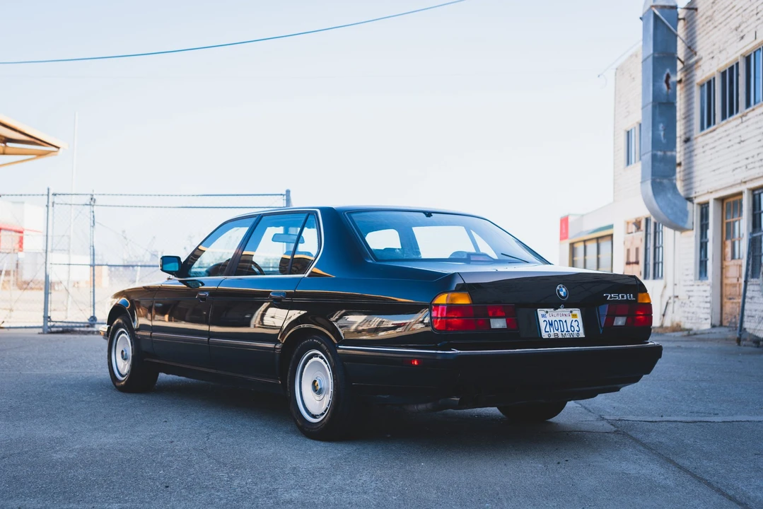 1989 BMW E32 7 Series - Image 19 of 31