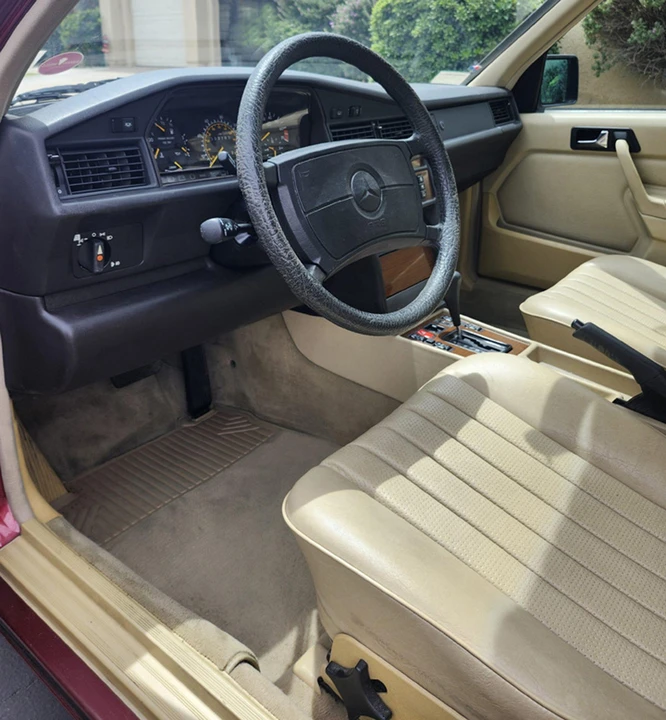 1989 Mercedes-Benz 190E - Image 25 of 31