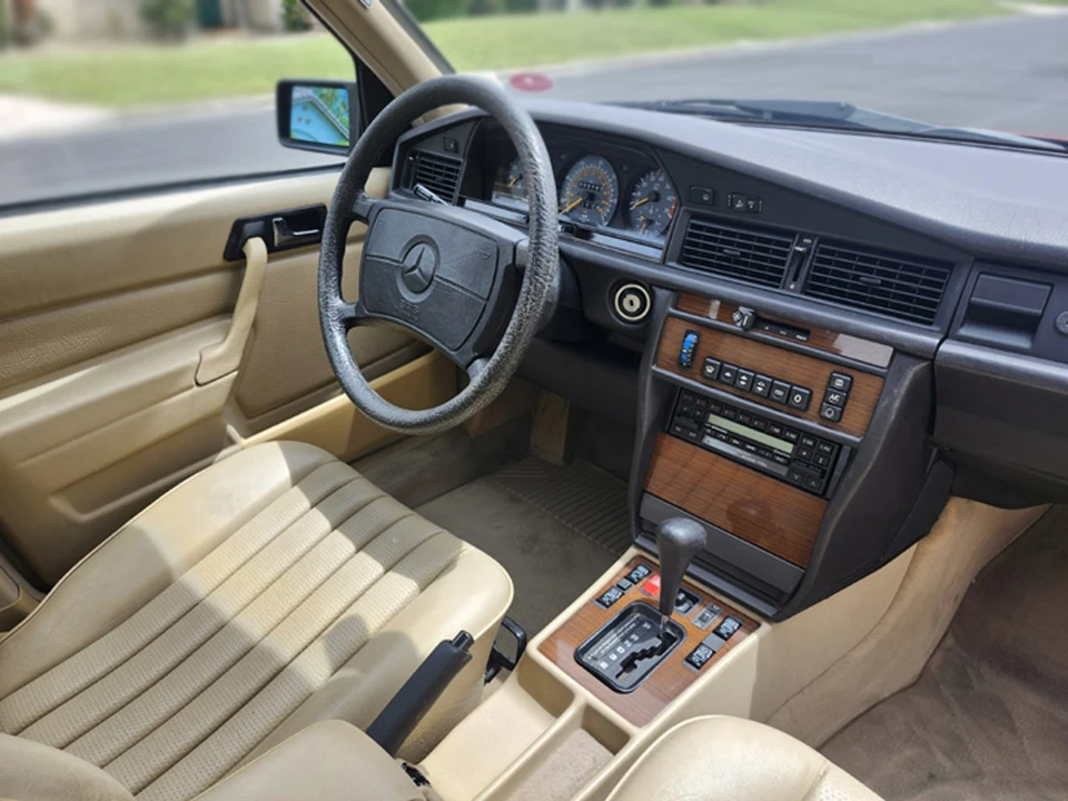 1989 Mercedes-Benz 190E - Image 28 of 31