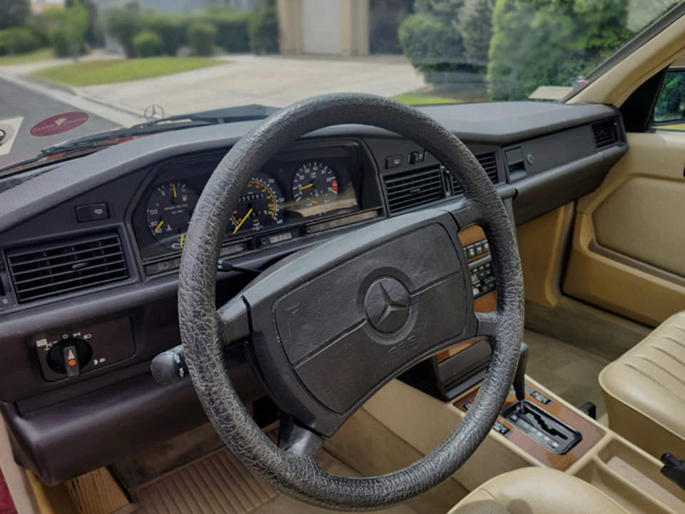 1989 Mercedes-Benz 190E - Image 26 of 31