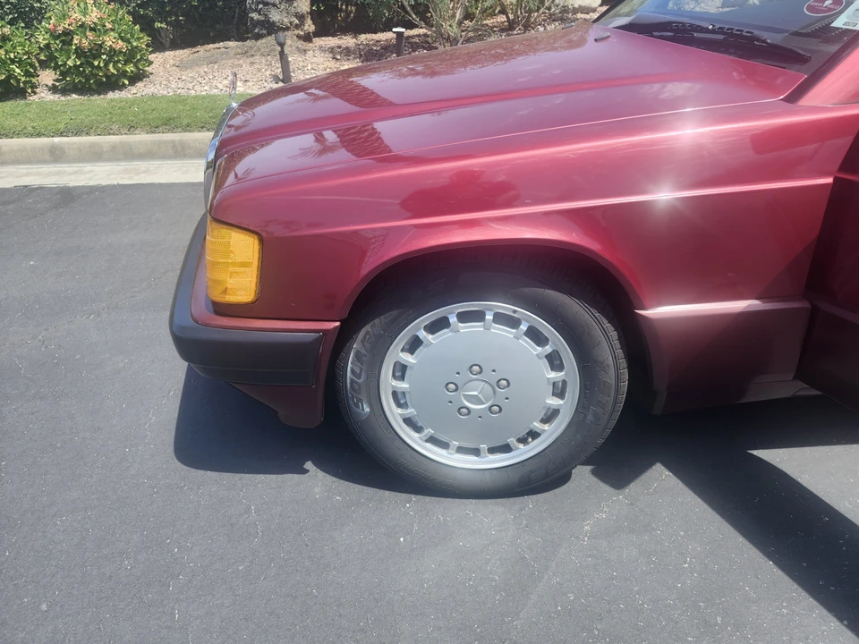 1989 Mercedes-Benz 190E - Image 15 of 31