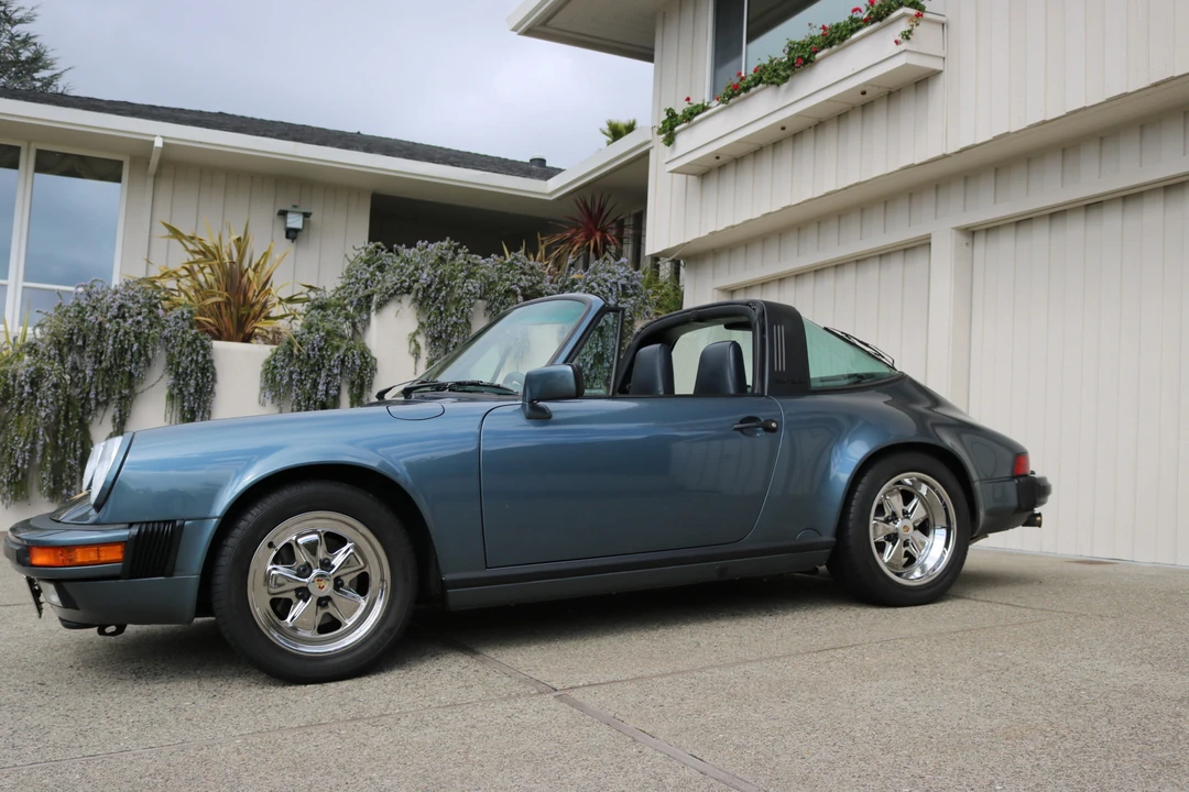 1989 Porsche 911 Carrera 3.2 - Image 2 of 31