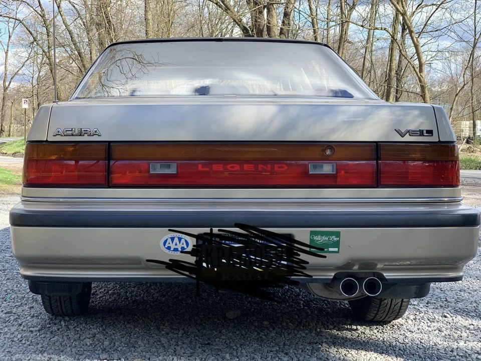 1990 Acura Legend 1st Gen - Image 6 of 31