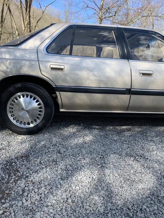 1990 Acura Legend 1st Gen - Image 16 of 31