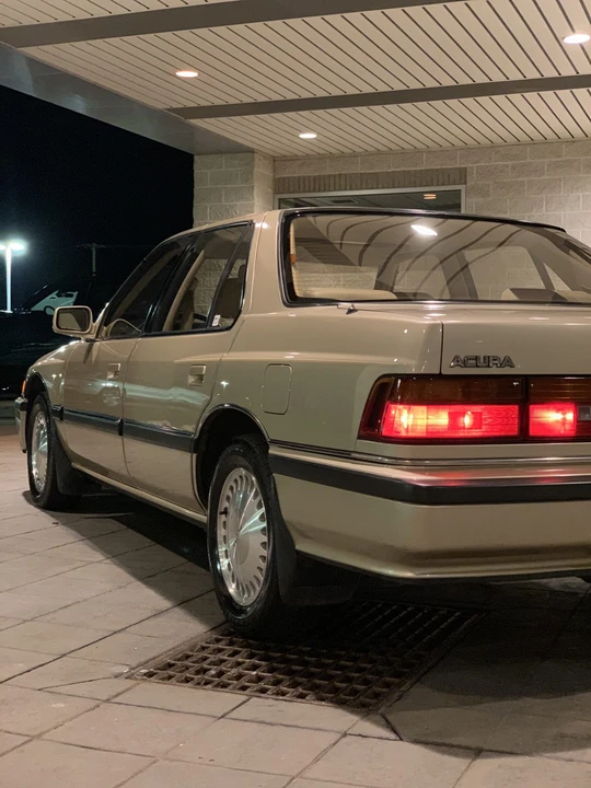 1990 Acura Legend 1st Gen - Image 9 of 31
