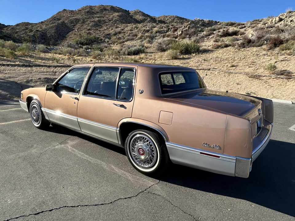 1990 Cadillac DeVille 7th Gen - Image 5 of 31
