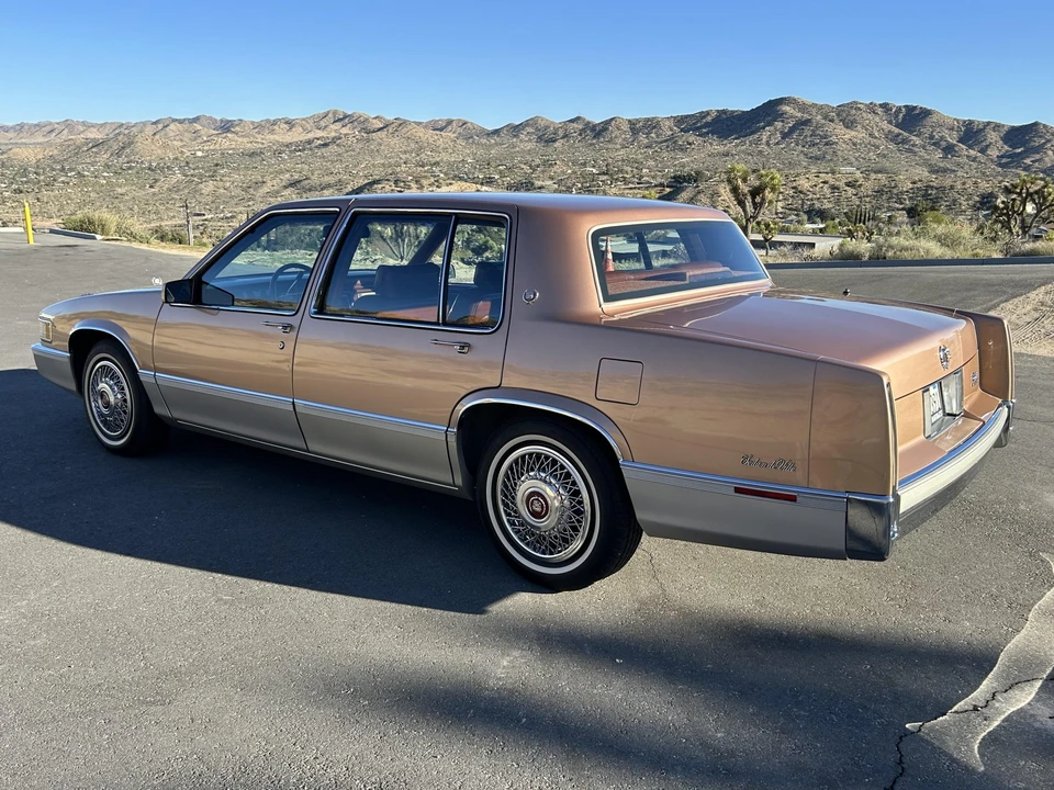 1990 Cadillac DeVille 7th Gen - Image 4 of 31