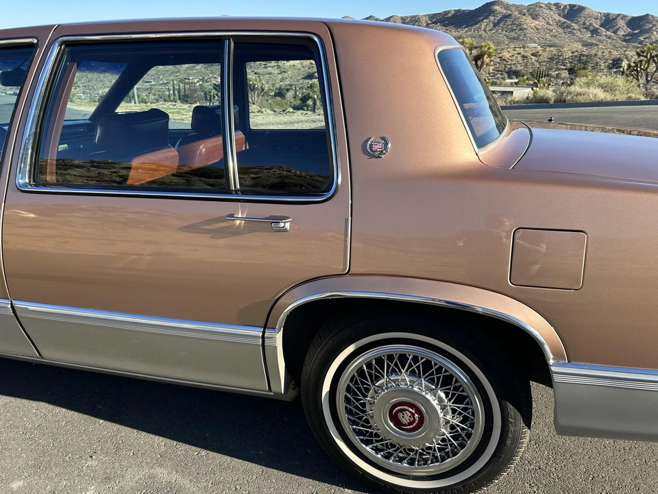 1990 Cadillac DeVille 7th Gen - Image 29 of 31