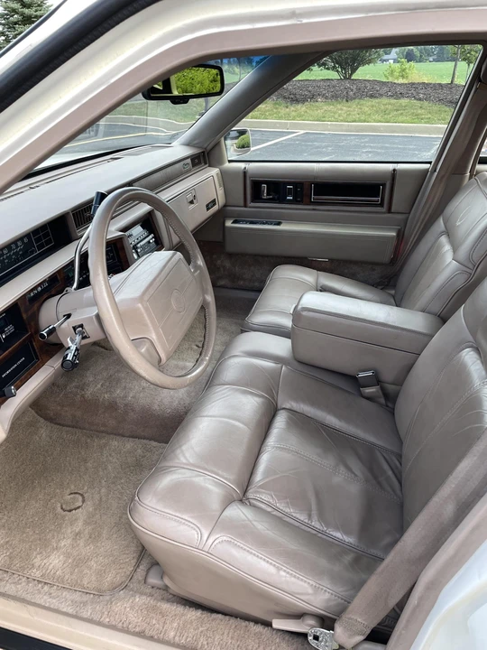 1990 Cadillac DeVille 7th Gen - Image 31 of 31
