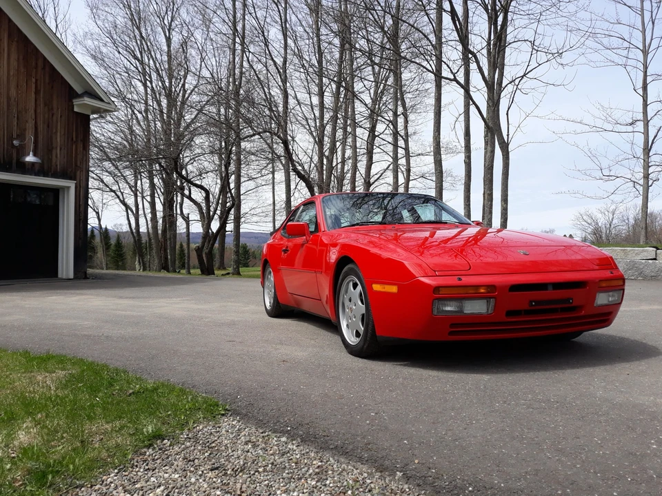 1990 Porsche 944 S2 - Image 13 of 31