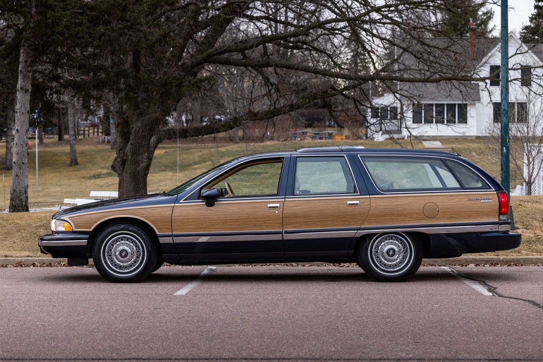 1991 Buick Roadmaster - Image 3 of 31