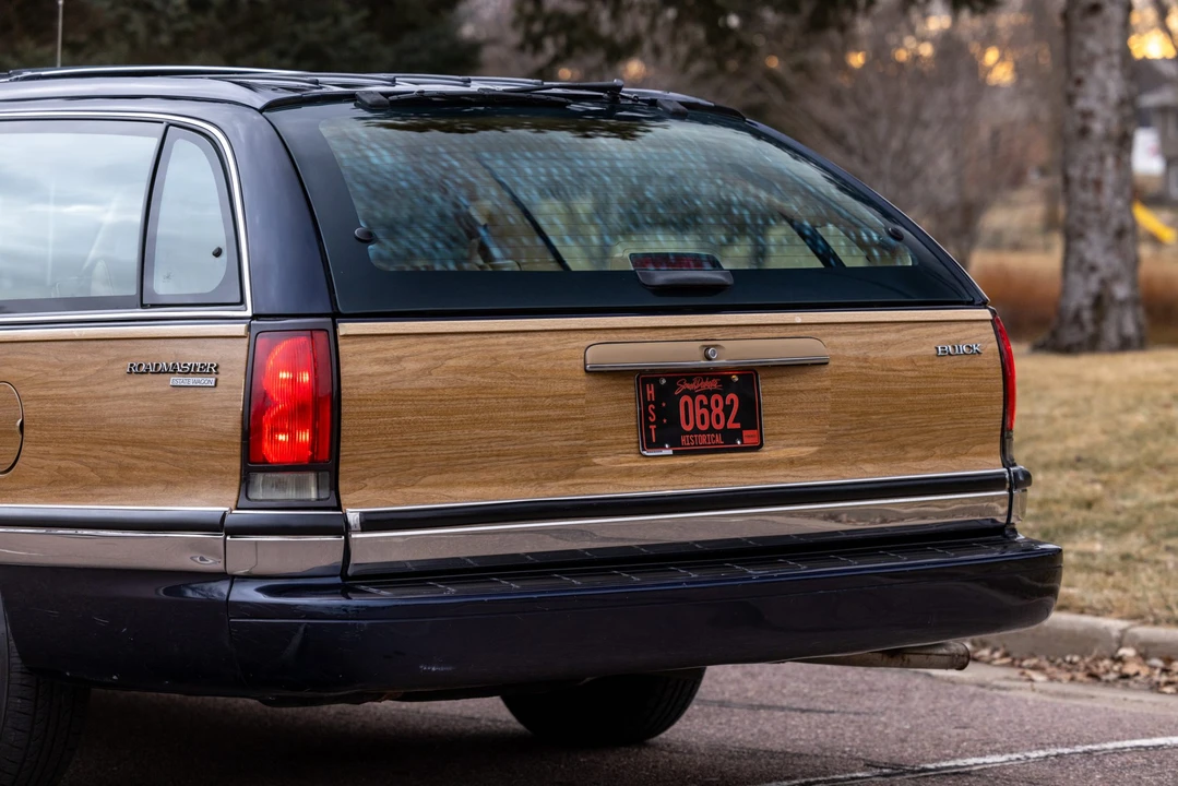 1991 Buick Roadmaster - Image 23 of 31