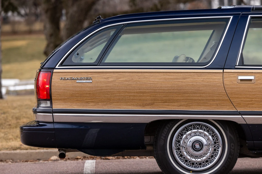 1991 Buick Roadmaster - Image 28 of 31